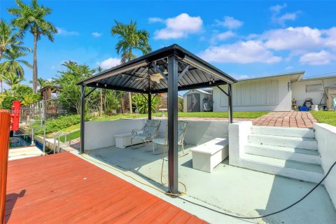 Casa en venta en Fort Lauderdale, Florida, 3 dormitorios, 127.46 m2 № 1950803 - foto 6