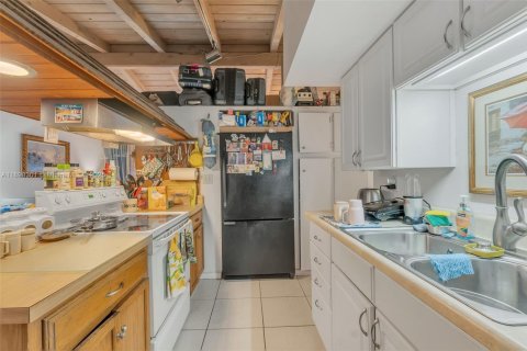 Casa en venta en Fort Lauderdale, Florida, 3 dormitorios, 127.46 m2 № 1950803 - foto 15