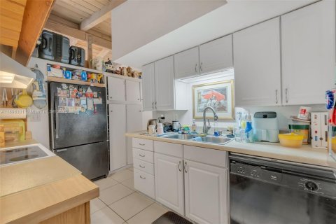 Casa en venta en Fort Lauderdale, Florida, 3 dormitorios, 127.46 m2 № 1950803 - foto 16