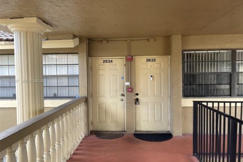 Condominio en alquiler en Coral Springs, Florida, 2 dormitorios, 76.18 m2 № 2041276 - foto 24