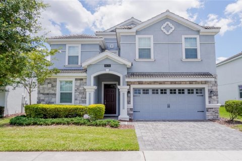 House in Davenport, Florida 8 bedrooms, 363.15 sq.m. № 1398977 - photo 1