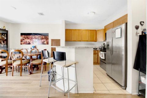 Adosado en venta en Miramar, Florida, 4 dormitorios, 159.61 m2 № 2029380 - foto 29