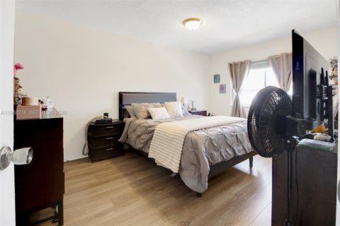 Adosado en venta en Miramar, Florida, 4 dormitorios, 159.61 m2 № 2029380 - foto 17