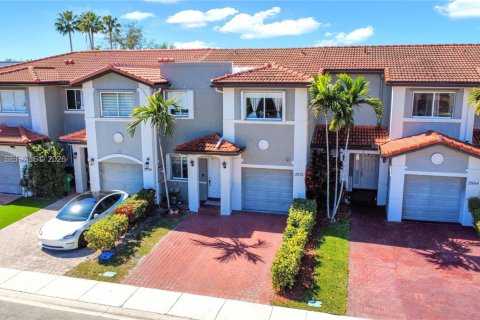 Adosado en venta en Miramar, Florida, 4 dormitorios, 159.61 m2 № 2029380 - foto 2
