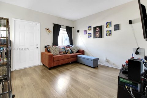 Adosado en venta en Miramar, Florida, 4 dormitorios, 159.61 m2 № 2029380 - foto 12