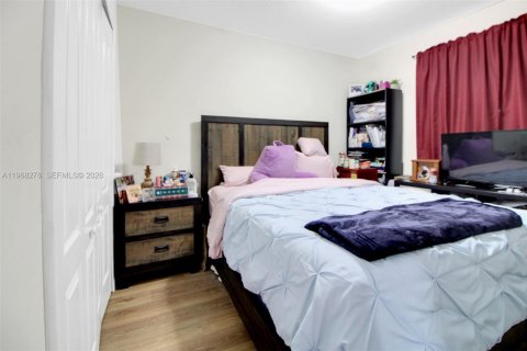 Adosado en venta en Miramar, Florida, 4 dormitorios, 159.61 m2 № 2029380 - foto 23