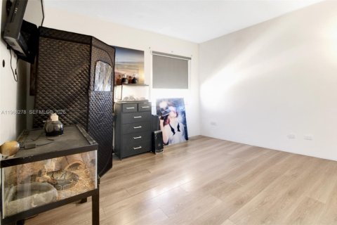 Adosado en venta en Miramar, Florida, 4 dormitorios, 159.61 m2 № 2029380 - foto 16