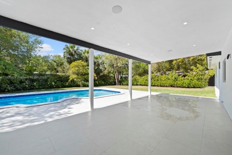 Villa ou maison à vendre à Palmetto Bay, Floride: 4 chambres, 220.55 m2 № 1970393 - photo 25