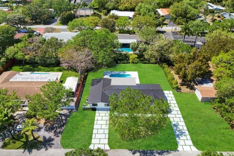 Villa ou maison à vendre à Palmetto Bay, Floride: 4 chambres, 220.55 m2 № 1970393 - photo 29