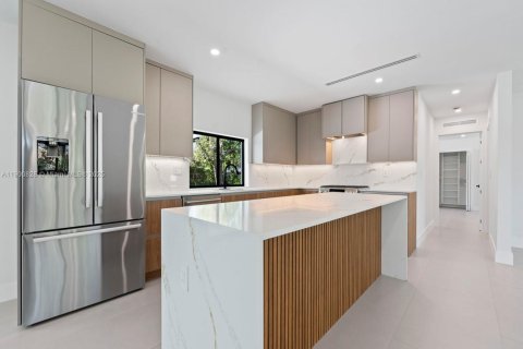 Villa ou maison à vendre à Palmetto Bay, Floride: 4 chambres, 220.55 m2 № 1970393 - photo 22