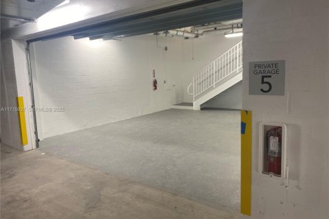 Copropriété à vendre à Sunny Isles Beach, Floride № 2035012 - photo 9