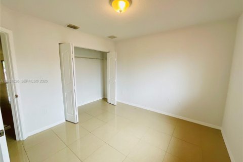 Condo in Doral, Florida, 3 bedrooms  № 2024481 - photo 18
