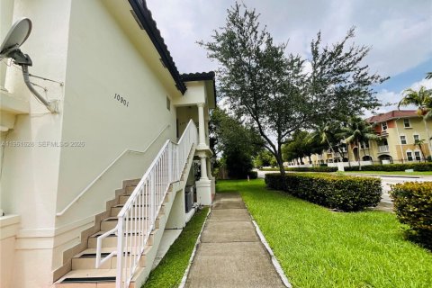 Condo in Doral, Florida, 3 bedrooms  № 2024481