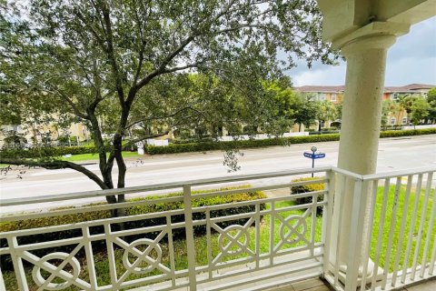 Condo in Doral, Florida, 3 bedrooms  № 2024481 - photo 2