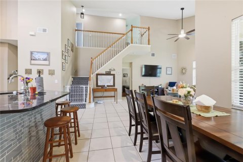 House in DeLand, Florida 4 bedrooms, 246.28 sq.m. № 2110856 - photo 22