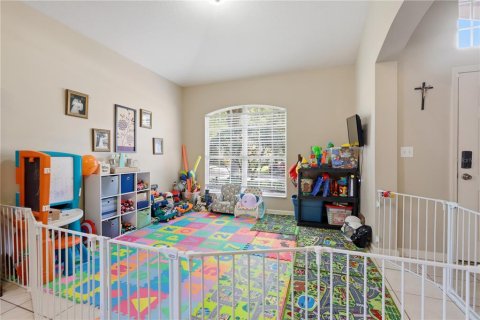 House in DeLand, Florida 4 bedrooms, 246.28 sq.m. № 2110856 - photo 9