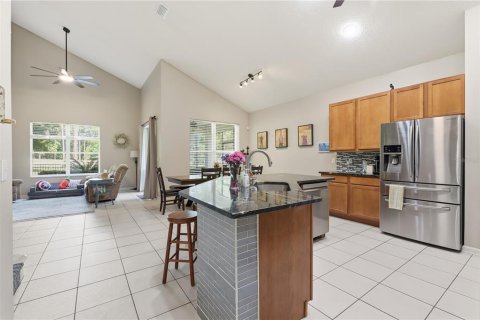 House in DeLand, Florida 4 bedrooms, 246.28 sq.m. № 2110856 - photo 16