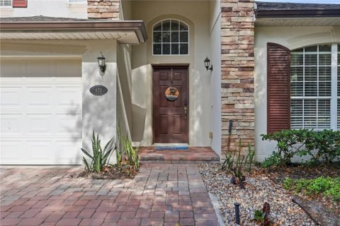 House in DeLand, Florida 4 bedrooms, 246.28 sq.m. № 2110856 - photo 4