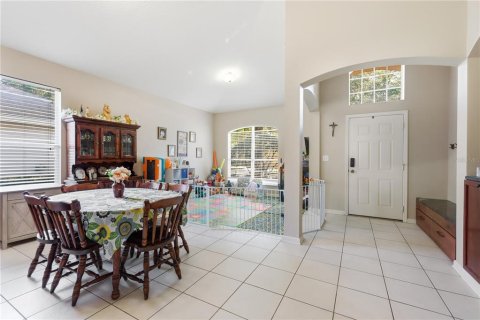 House in DeLand, Florida 4 bedrooms, 246.28 sq.m. № 2110856 - photo 7