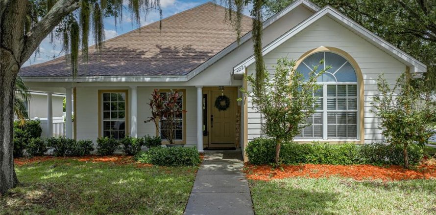 Villa ou maison à Trinity, Floride 4 chambres, 212.47 m2 № 2225424