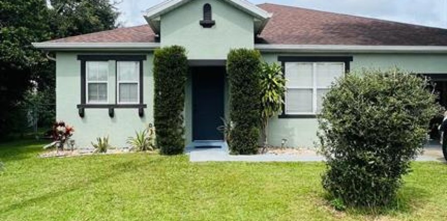 Villa ou maison à Kissimmee, Floride 4 chambres, 207.73 m2 № 1905526