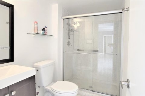 Copropriété à louer à Aventura, Floride: 2 chambres, 105.44 m2 № 1977516 - photo 5