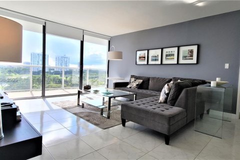 Copropriété à louer à Aventura, Floride: 2 chambres, 105.44 m2 № 1977516 - photo 1