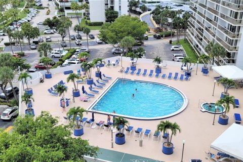 Copropriété à louer à Aventura, Floride: 2 chambres, 105.44 m2 № 1977516 - photo 18