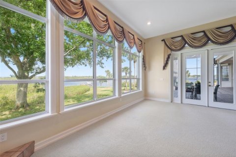Casa en venta en Tarpon Springs, Florida, 5 dormitorios, 741.55 m2 № 1718790 - foto 24