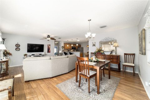 Villa ou maison à vendre à The Villages, Floride: 2 chambres, 107.4 m2 № 1630150 - photo 7