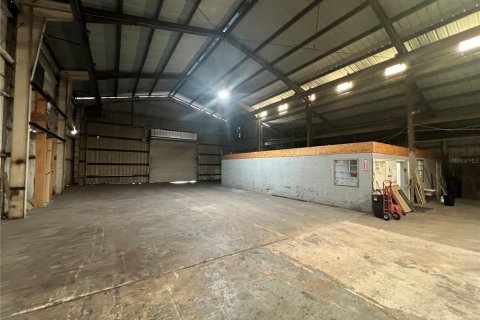 Commercial property in Tampa, Florida 3895.95 sq.m. № 2278044 - photo 16