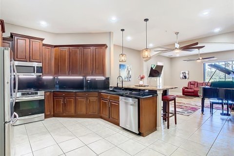 Townhouse in Orlando, Florida 3 bedrooms, 160.91 sq.m. № 1558568 - photo 13