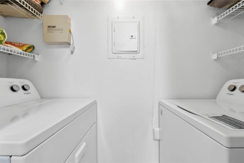 Copropriété à vendre à Miramar, Floride: 3 chambres, 104.52 m2 № 2182715 - photo 8