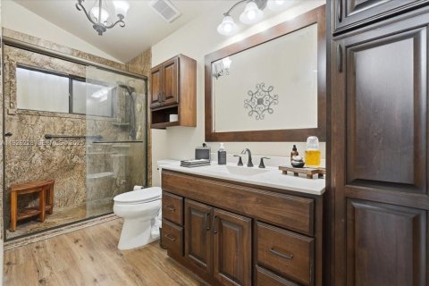 House in Tamarac, Florida 3 bedrooms, 165.64 sq.m. № 1985683 - photo 10