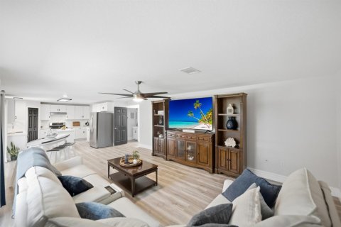 Villa ou maison à vendre à Sebastian, Floride: 4 chambres, 217.76 m2 № 2374169 - photo 15