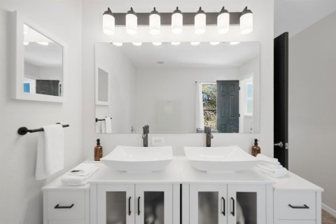 Villa ou maison à vendre à Sebastian, Floride: 4 chambres, 217.76 m2 № 2374169 - photo 27