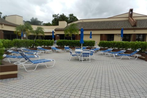 Condo in Sunrise, Florida, 1 bedroom  № 1954119 - photo 24