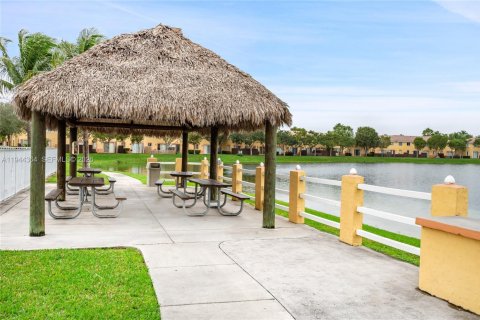 Condo in Homestead, Florida, 3 bedrooms  № 2001577 - photo 22