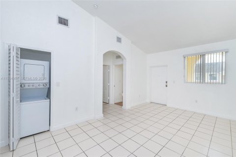 Condo in Homestead, Florida, 3 bedrooms  № 2001577 - photo 10