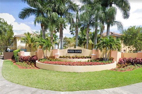 Condo in Homestead, Florida, 3 bedrooms  № 2001577 - photo 2