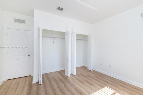 Condo in Homestead, Florida, 3 bedrooms  № 2001577 - photo 12