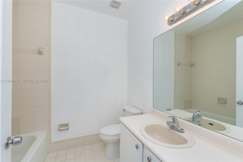 Condo in Homestead, Florida, 3 bedrooms  № 2001577 - photo 17