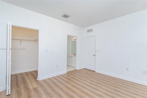 Condo in Homestead, Florida, 3 bedrooms  № 2001577 - photo 20