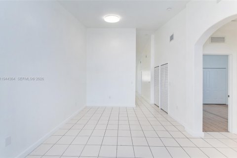 Condo in Homestead, Florida, 3 bedrooms  № 2001577 - photo 11