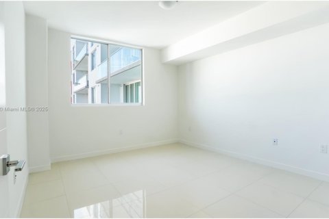 Copropriété à louer à Doral, Floride: 1 chambre, 91.88 m2 № 1878434 - photo 5