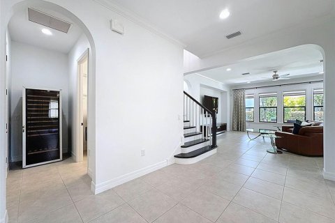 Casa en venta en Tampa, Florida, 4 dormitorios, 357.12 m2 № 1657729 - foto 16
