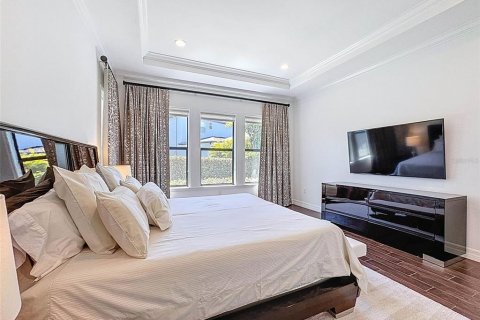 Casa en venta en Tampa, Florida, 4 dormitorios, 357.12 m2 № 1657729 - foto 20