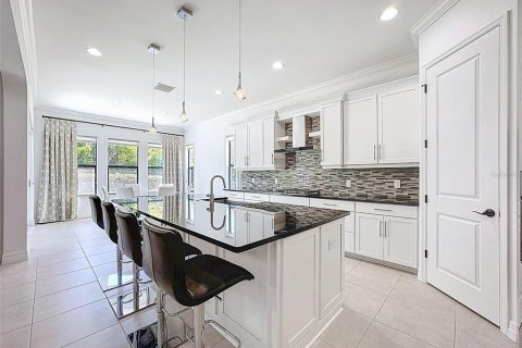 Casa en venta en Tampa, Florida, 4 dormitorios, 357.12 m2 № 1657729 - foto 8