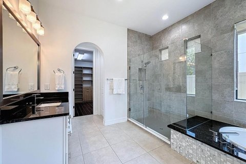 Casa en venta en Tampa, Florida, 4 dormitorios, 357.12 m2 № 1657729 - foto 26