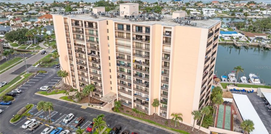 Condo in Clearwater, Florida, 2 bedrooms № 1826873